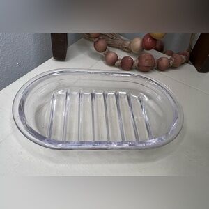 InterDesign Plastic Bar Soap Holder for Bathroom, Shower - Round, Clear